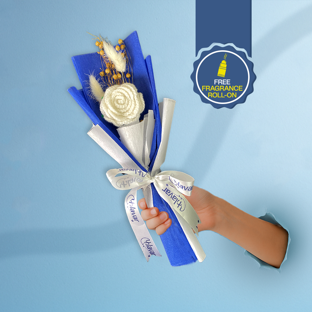 Single Crochet White Rose Bouquet