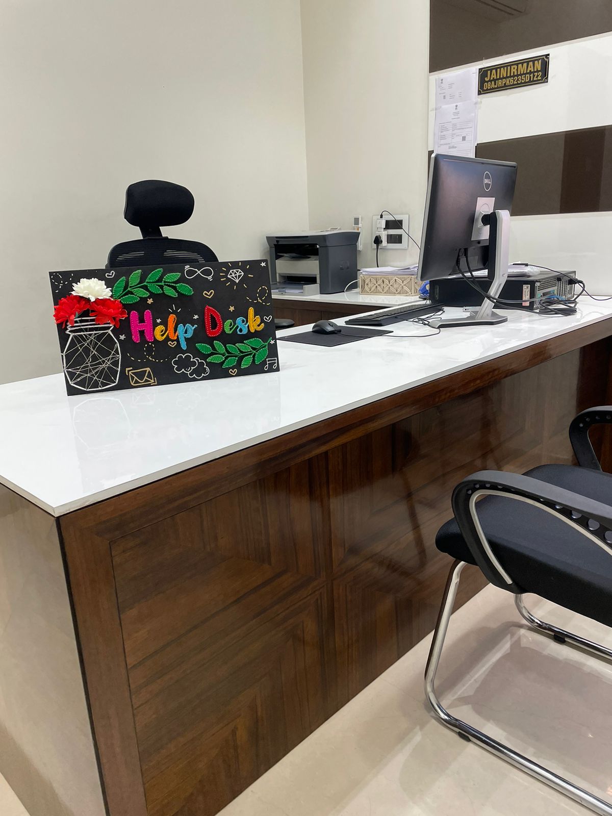 Strings of Assistance: Help Desk Artistry