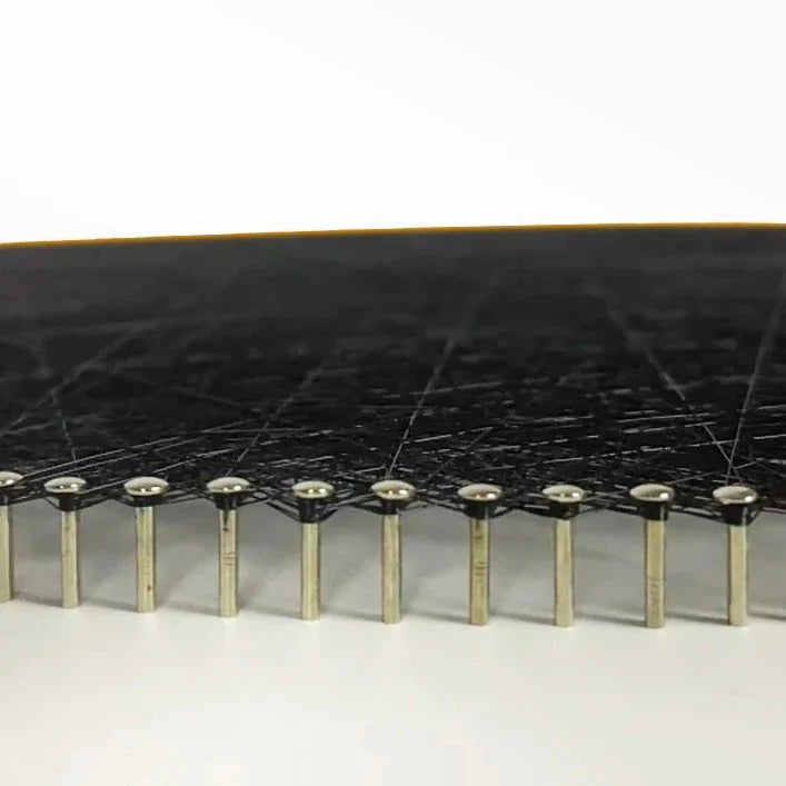 Threaded Harmony: Handcrafted Elegance in One Continuous Thread