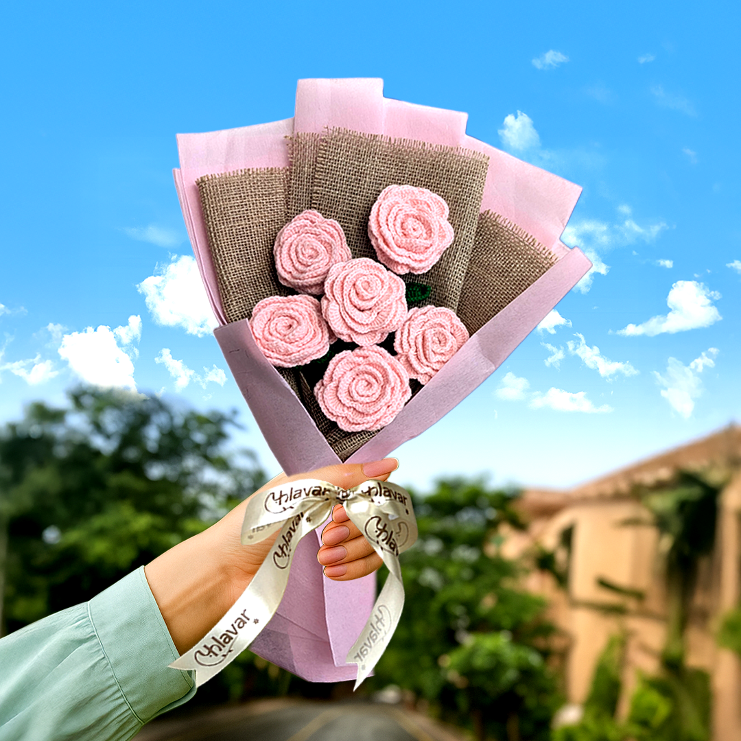 Pink Crochet Rose Bouquet – Set of 6